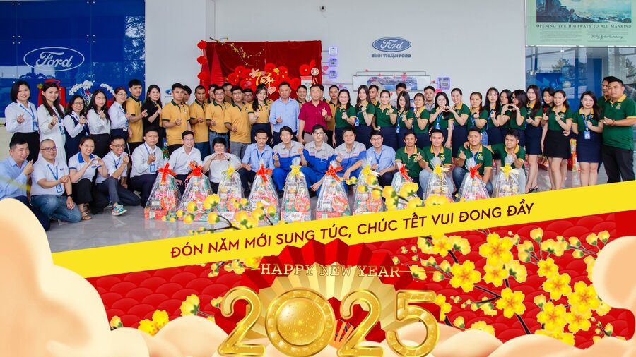 BÌNH THUẬN FORD TỔNG KẾT VÀ TRAO QUÀ CHO NHÂN VIÊN TRƯỚC THỀM NĂM MỚI 2025