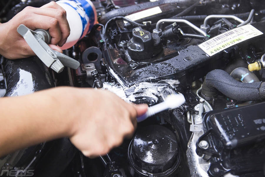 VỆ SINH KHOANG MÁY Ô TÔ - GIẢI PHÁP HÀNG ĐẦU MANG ĐẾN SỰ BỀN BỈ