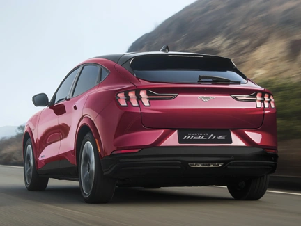 Phạm vi vận hành đến 550km