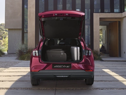 Cốp sau rộng rãi